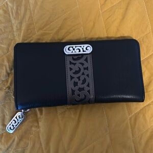 Brighton wallet